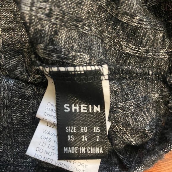 Shein Long Sleeve - Picture 2 of 3